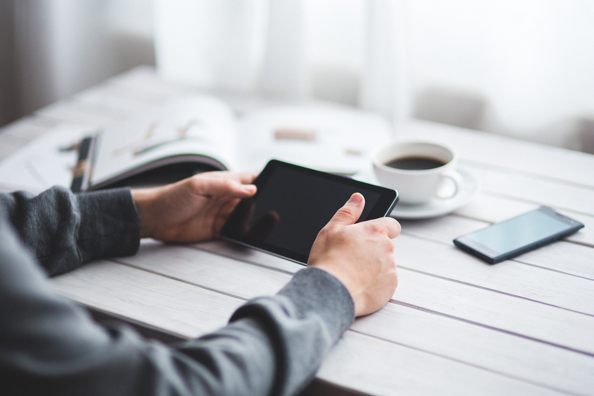 Datenschutz im Arbeitsalltag mit digitalen Geräten